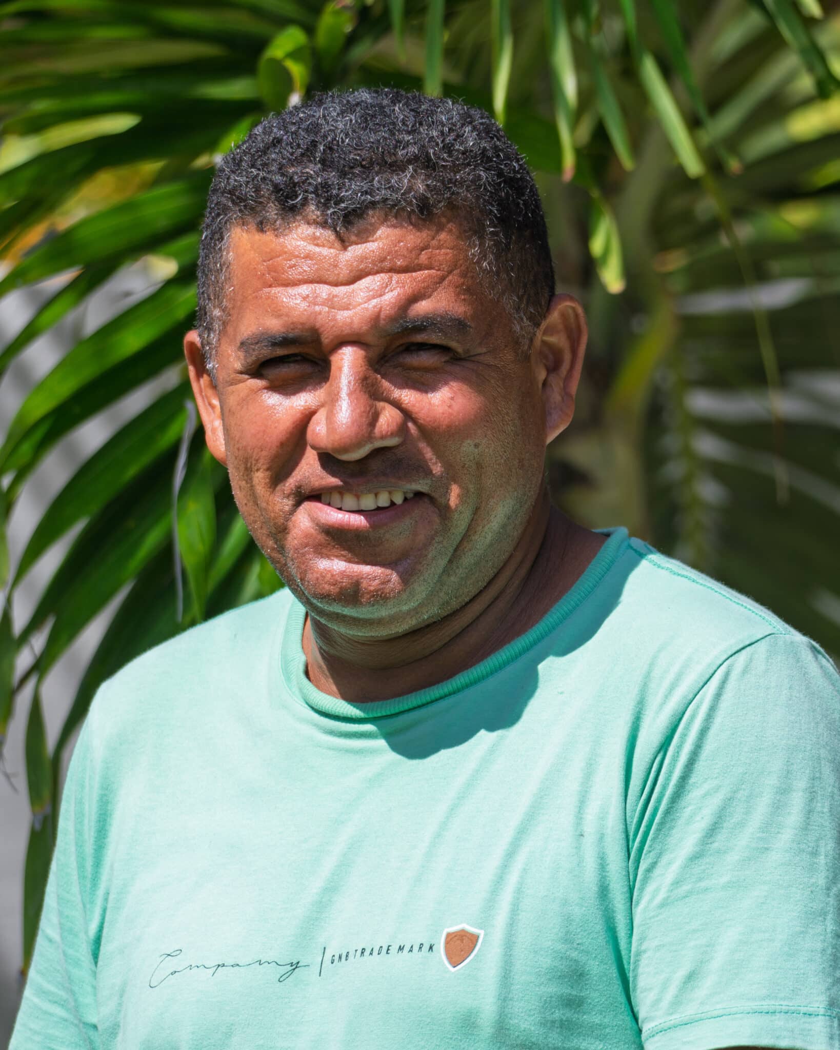 Portrait de Alexandre, jardinier à la One Launch Kite House, Pontal de Maceió
